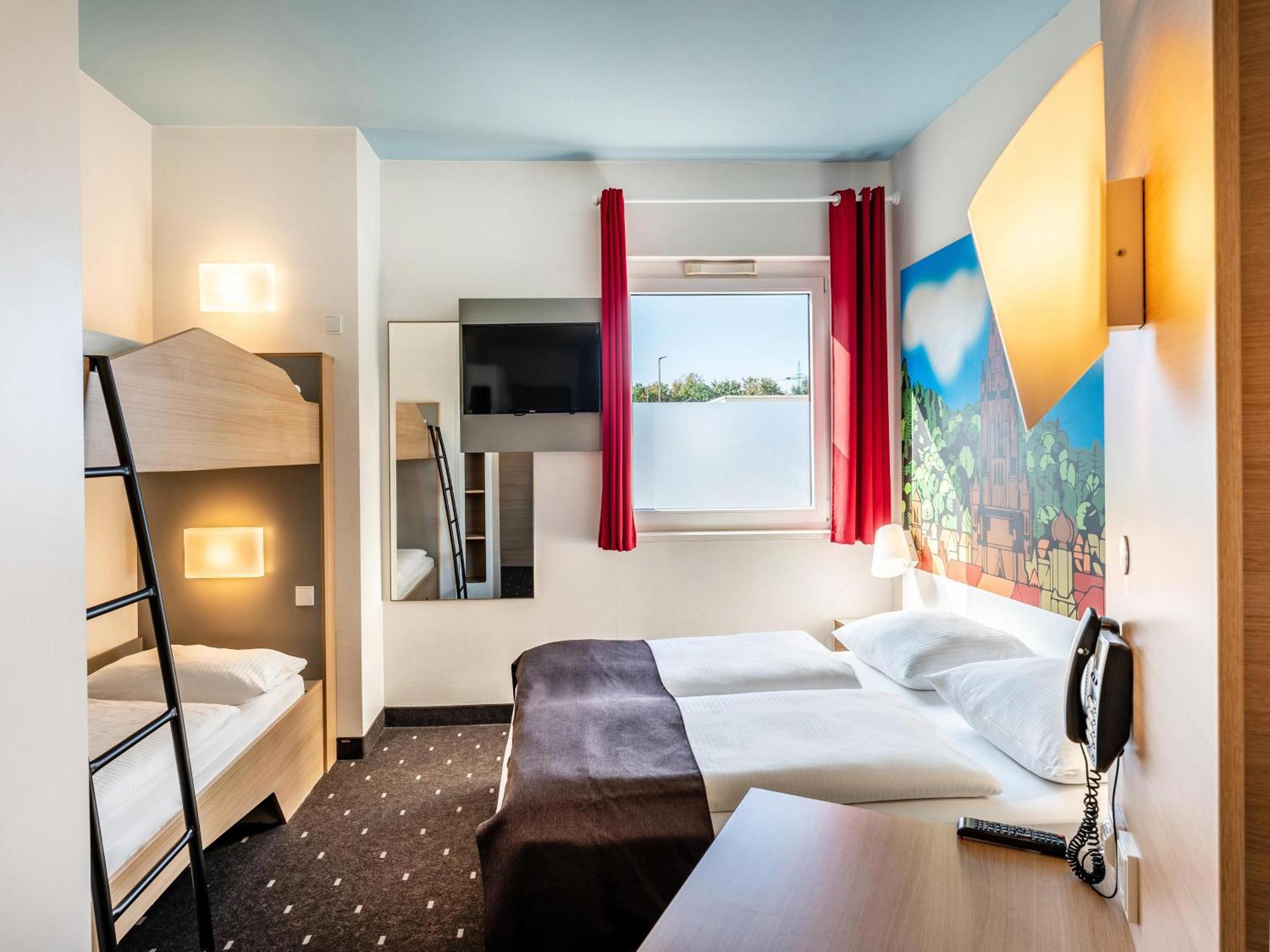 B&B Hotel Freiburg-Sued Eksteriør billede