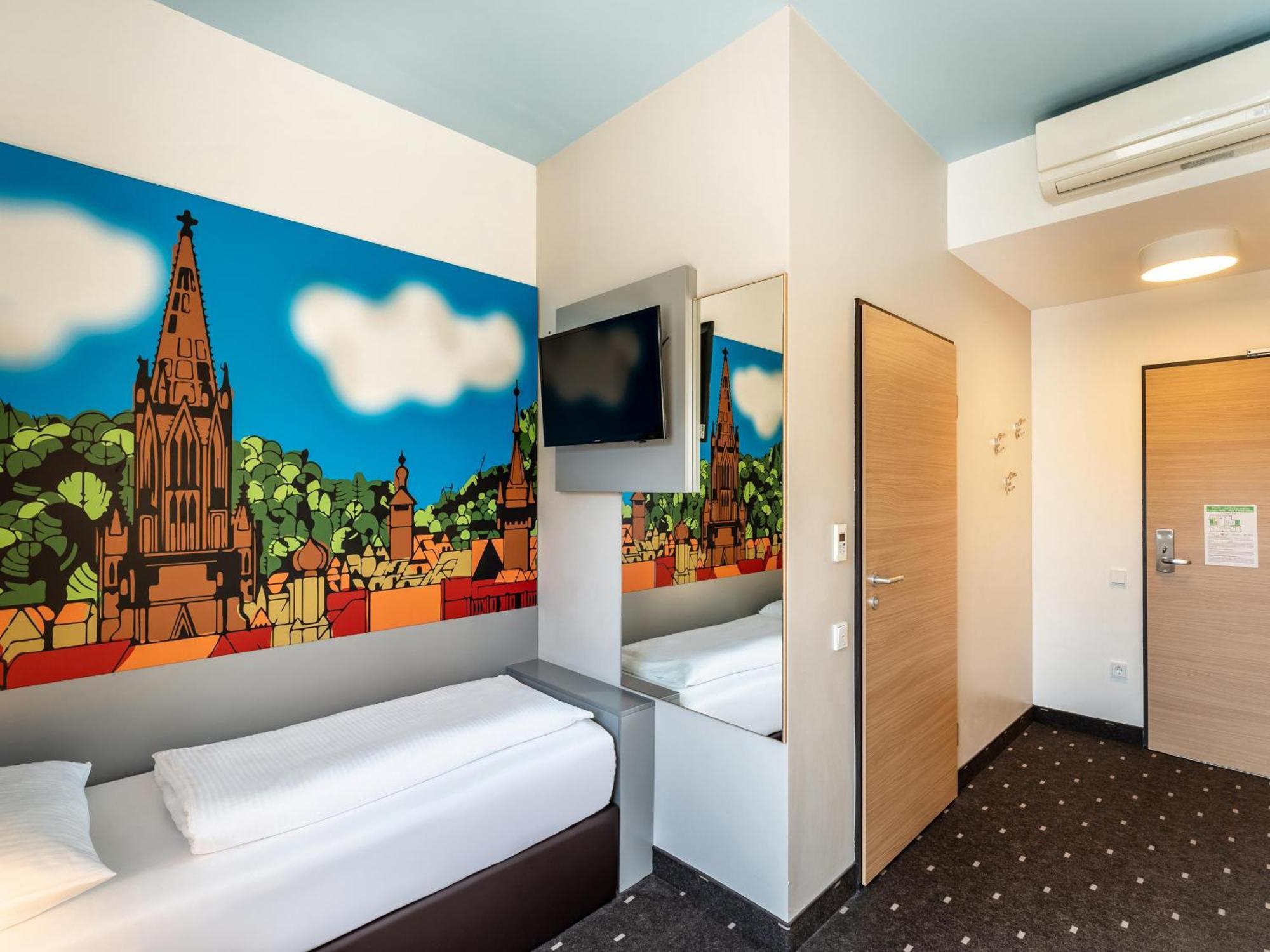 B&B Hotel Freiburg-Sued Eksteriør billede