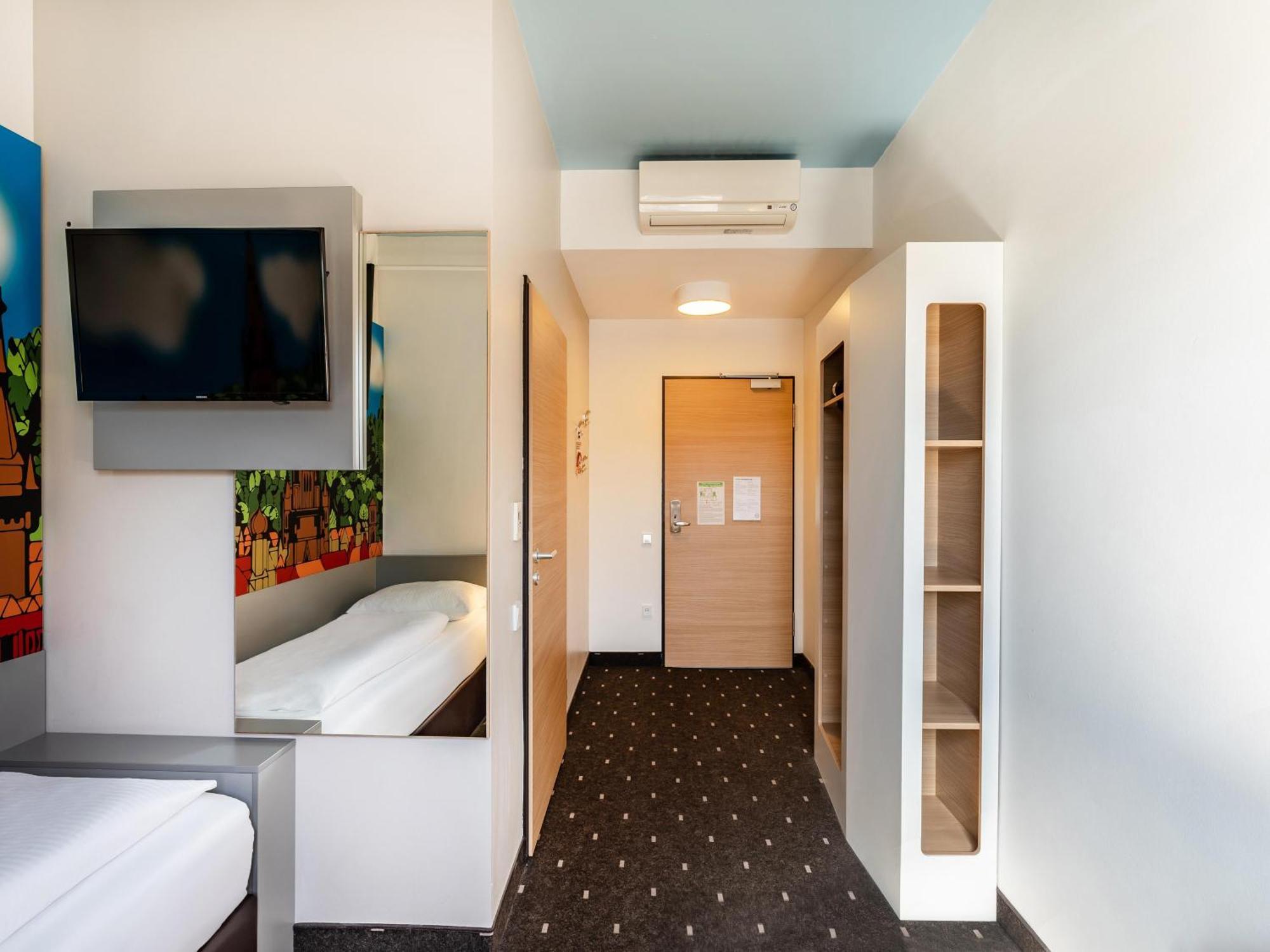 B&B Hotel Freiburg-Sued Eksteriør billede