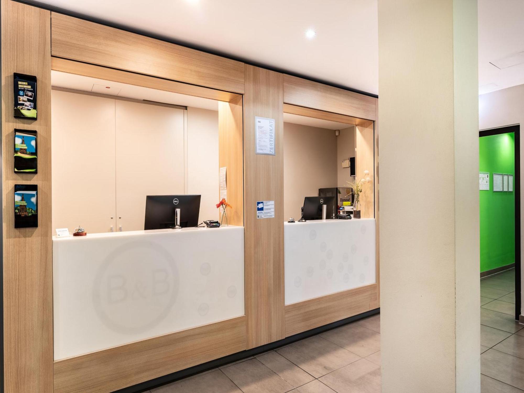 B&B Hotel Freiburg-Sued Eksteriør billede