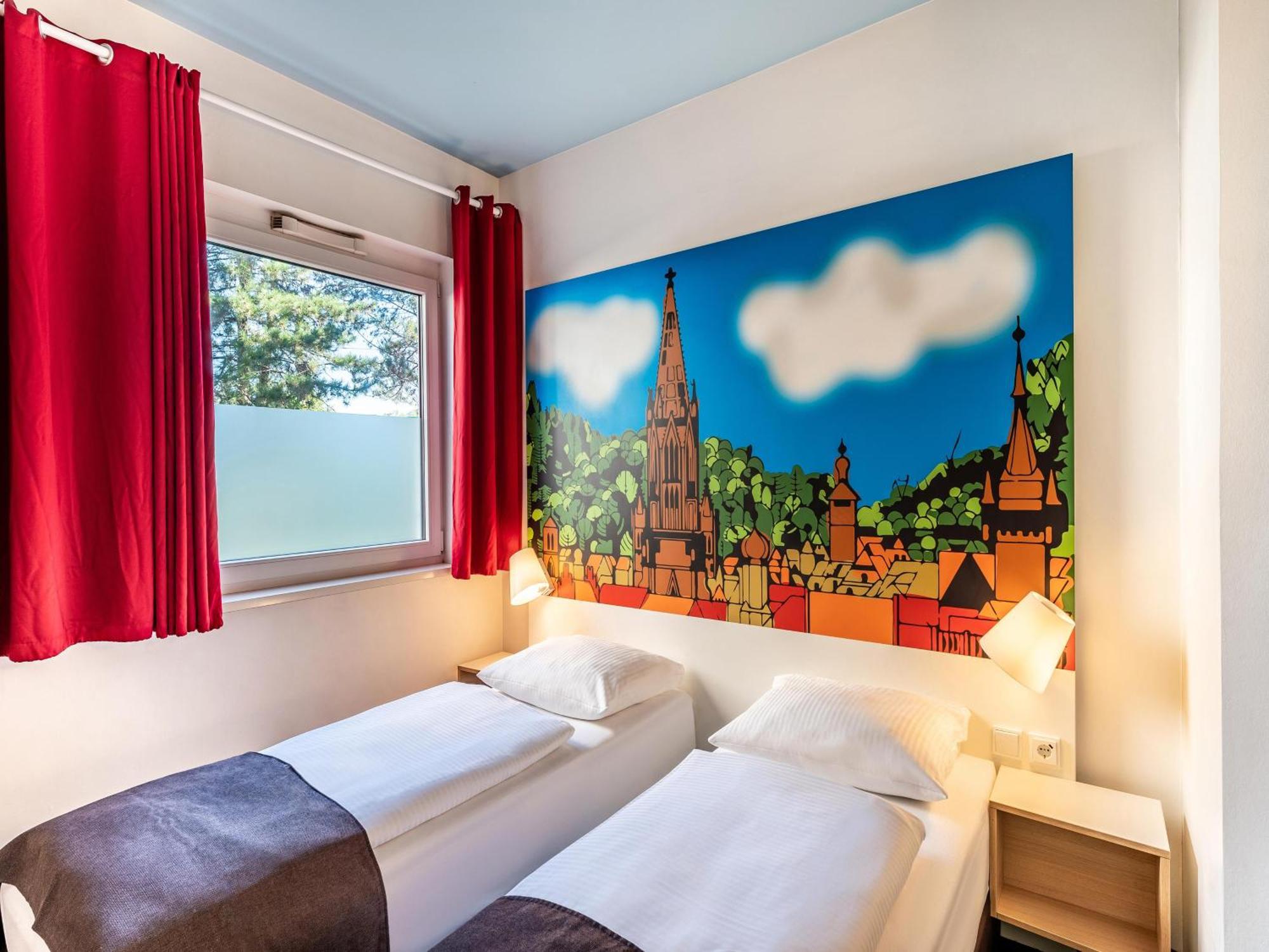 B&B Hotel Freiburg-Sued Eksteriør billede